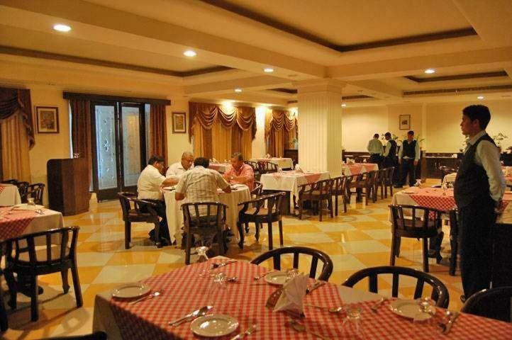 Hotel Rudra Continental Rudrapur Exteriér fotografie