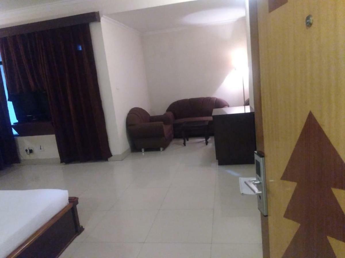 Hotel Rudra Continental Rudrapur Exteriér fotografie