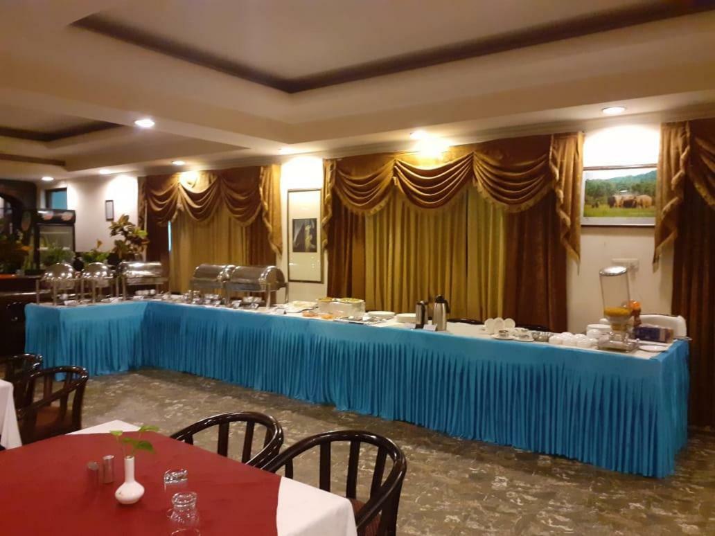 Hotel Rudra Continental Rudrapur Exteriér fotografie